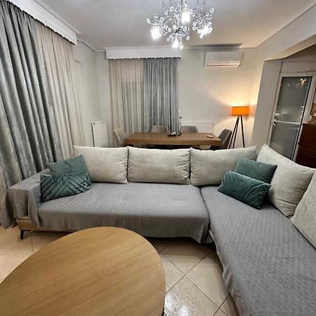 Mandalena Luxury Larissa Apartment מראה חיצוני תמונה