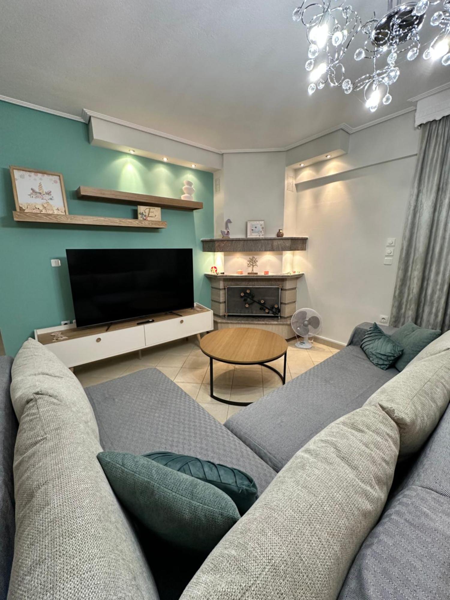 Mandalena Luxury Larissa Apartment מראה חיצוני תמונה