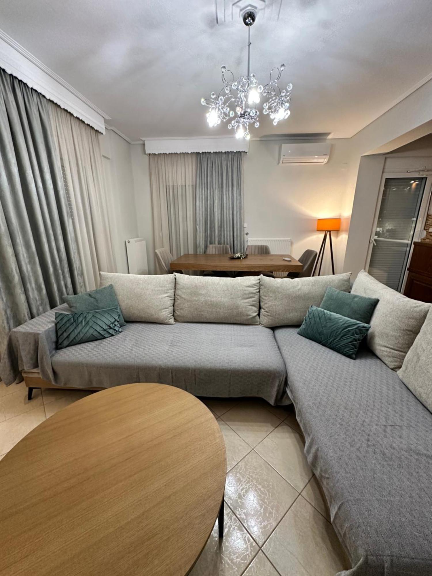 Mandalena Luxury Larissa Apartment מראה חיצוני תמונה